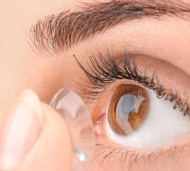 کدام لنز برای انواع ضعیفی چشم مناسب‌تر است؟